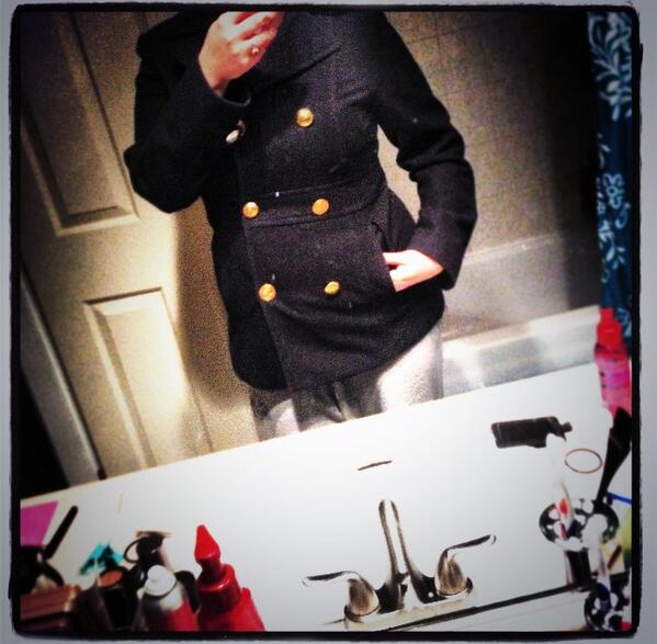 mellkirkpatrick's tweet image. Holy crap balls... I fit this jacket now. #16poundsdown