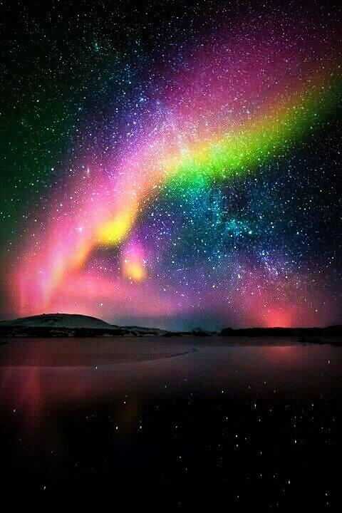 SpacePornx's tweet photo. Colourful Aurora. ` .  http://t.co/qBWk5KFTGj