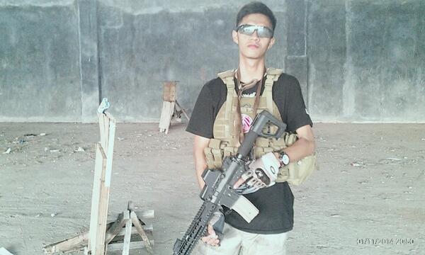 DeltaMarcomm's tweet photo. the youngest http://t.co/qqTu70vXJT