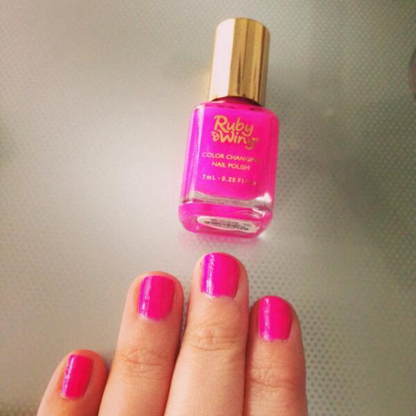 RazzleDazzle17's tweet image. Polish change thanks to @birchbox! #minikittenheels #rubywing