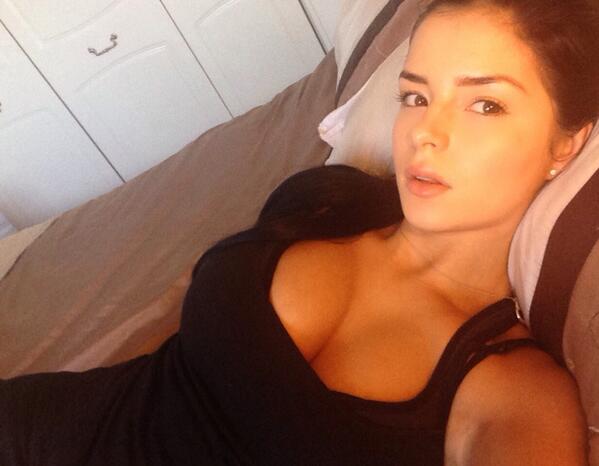 Demi rose on twitter gym time nomakeup http t co yipsmstm8z scandal demi ro...