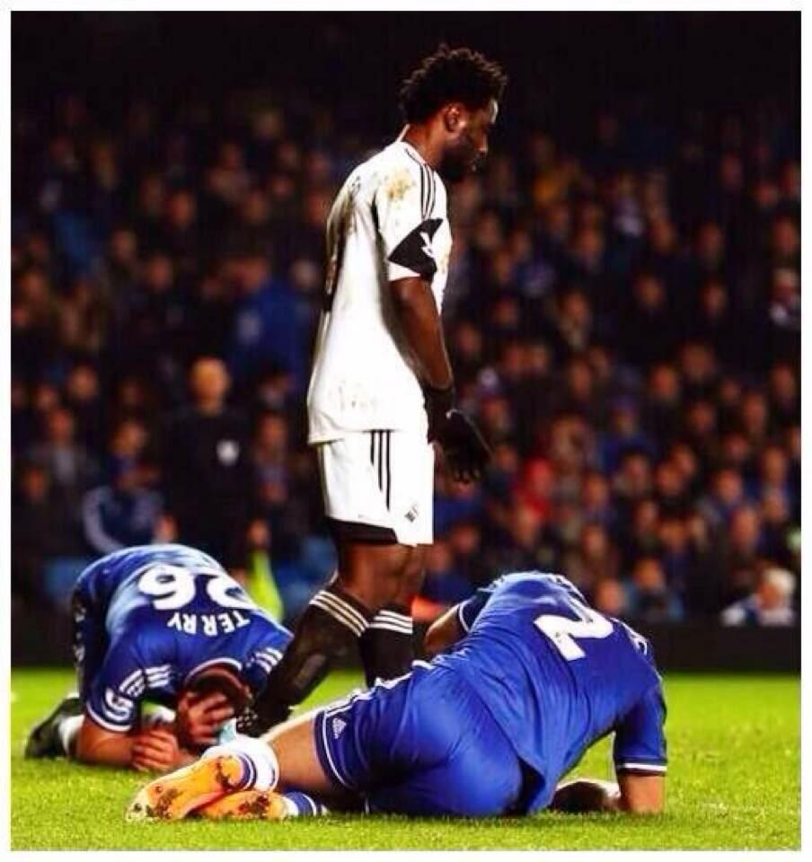 BdtK9rkIAAAxXUI.jpg:large