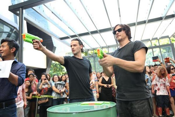 geekcrusade's tweet photo. ICYMI: We met Rick & Daryl & this is what happened #WalkingDeadLive #twdlivesg #TWD http://t.co/zMUPARyokY http://t.co/WCc6JjmXp0