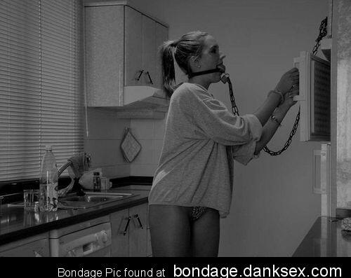 BondageFever's tweet photo. nude tied up photo #bondage #bdsm #hot http://t.co/SKL01psqHR http://t.co/3eY67eg36Z