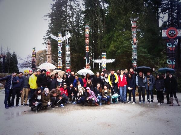 Checking' out the #stanleypark totem poles! @goUFV #vancouverdaytrip