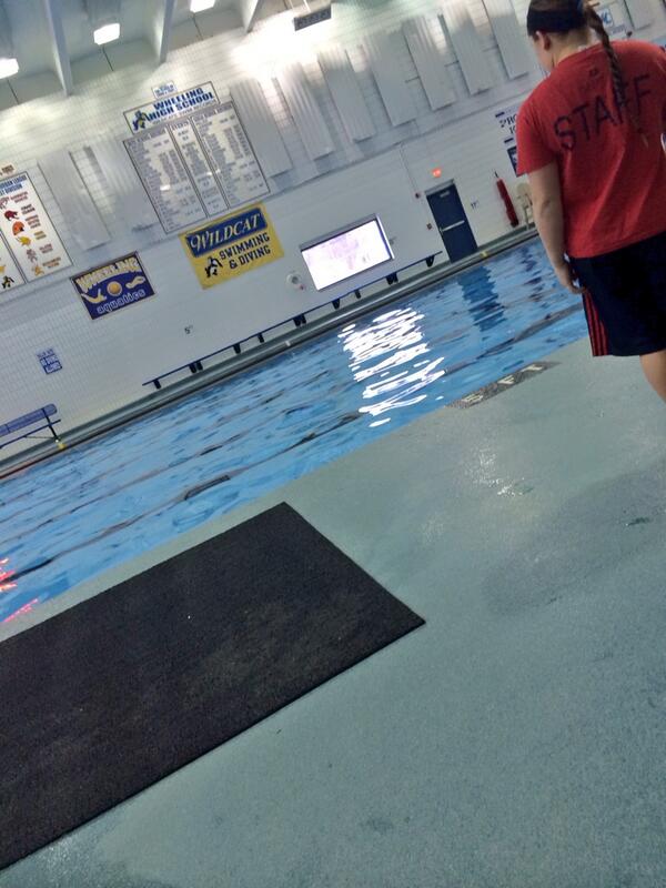 lillylawrin's tweet image. Hate this place. #poloproblems