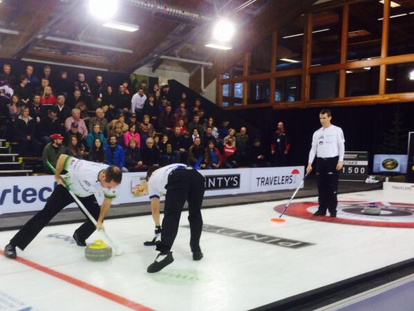 BanffCurling's tweet photo. Electric feeling #TSNSkins Curling Game @TSN_PR @Banff_Town @JulieDCanning @Banff_Squirrel @Curling_Guy http://t.co/BqcRq84EIA