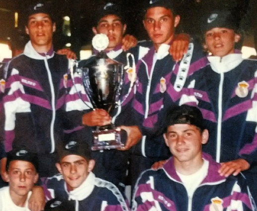 CNegredofans's tweet photo. @CasillasWorld pone en su #Instagram la foto Campeones de Europa sub-14 , en ella sale #CesarNegredo !!!!!!!! http://t.co/wCPlnwJCYa