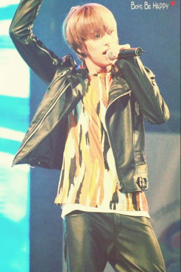 TeenTopSource's tweet photo. We want #TEENTOP in Montreal, Canada! #krowdpop http://t.co/2DXa4HXhij