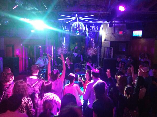 TheBentCompass's tweet photo. Chicago's own Kelsey, tearin it up Night 2 of The #BentCompass Party #sxsw http://t.co/WpfWSLNvza