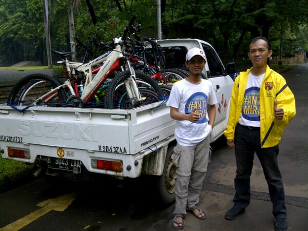fahiraidris's tweet photo. Terima Kasih Banyak Komandan!! > @iwan2eat: #GeNAMCFD #Ancol kami siap melayani anda @smkprismadepok @SifaFadillah http://t.co/thcHhswcvd