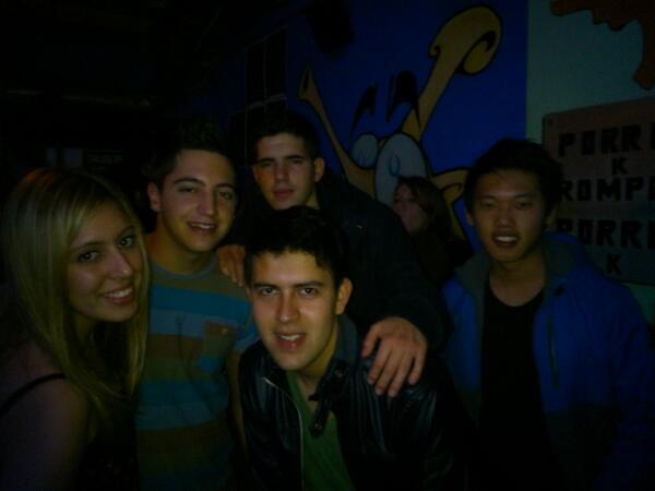 juanillo_nerja's tweet photo. Vamos con los porrones!!@anamarchumberii @shooonathan @Jaim6lider @kang_lc10 http://t.co/vPX0ALYZxq