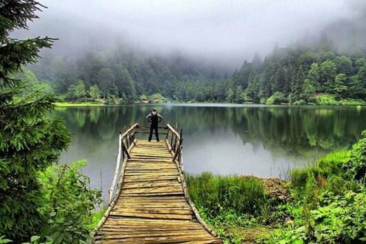 HergunYeniBilg's tweet photo. Doğanın verdiği huzur.. Güne böyle bir yerde uyanmak harika olurdu... 
// Karagöl - Artvin \\ http://t.co/5NOOCWaqWD