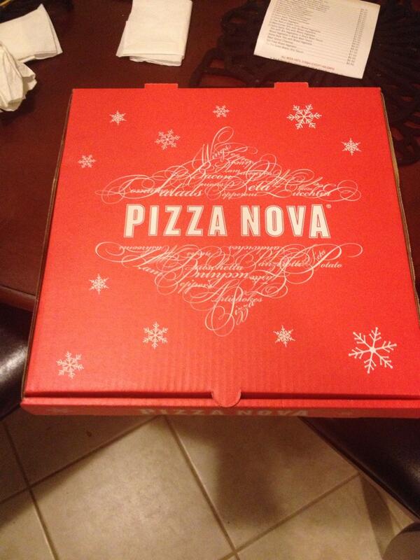 s3adatia's tweet image. Dad:Yo what do u wanna eat? Me:&quot;Anything but pizza please..&quot; 2 hrs later... Dad: &quot;I had coupons😳&quot; #brownkidproblems
