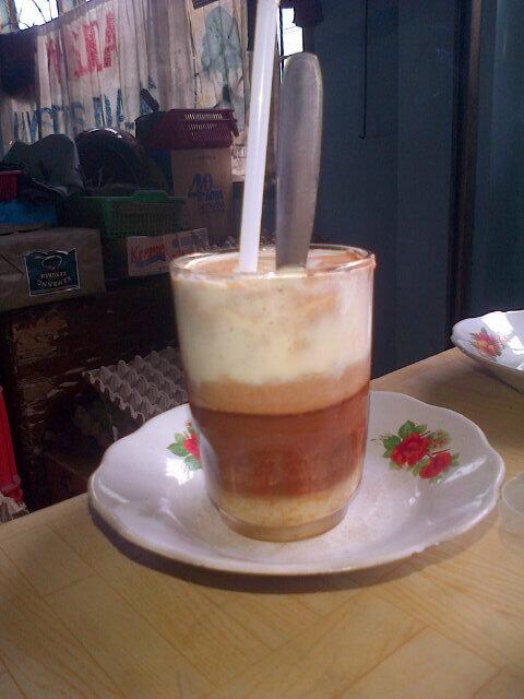 donie_dm's tweet photo. Teh talua 4 tingkek kadai abu.pitameh http://t.co/nIl8utBxbS