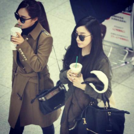 [PIC][03-01-2014]Yuri và Tiffany khởi hành đi Milan - Ý để chụp hình cho Burbery vào sáng nay BdwUPRcCcAAdleO