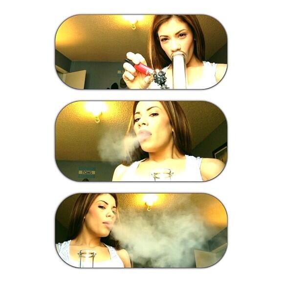 MarijuanaModels's tweet image. ♡☮ [dazeyjay] Featured Model on TheMarijuanaModels.com #MarijuanaModels #KUSHCommon