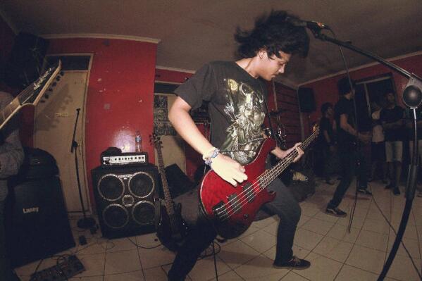 SacrificeForNeptune tweet media