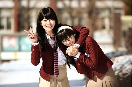 soompi's tweet photo. Kim So Yeon and Wang Ji Won Go Back to High School for “I Need Romance 3” #INR3 (http://t.co/E7C6pXk6dh) http://t.co/OXwOneiYIz
