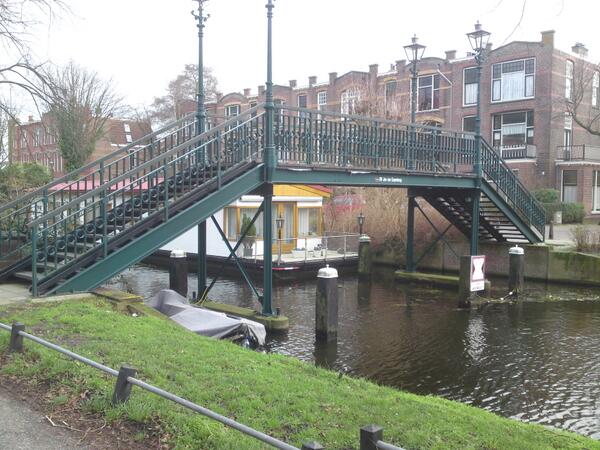 deze brug speelde ik als kind.