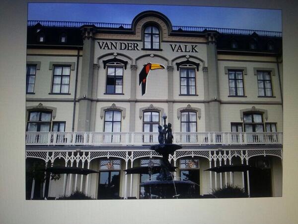 Vd Valk opent hotel Doetinchem sneller dan verwacht...

 #appelmoesmetkers