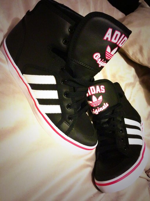 Literally LOVE my new kicks! @adidasoriginals http://t.co/Dar9DkB387<a class="tags" target="_blank" title="On Twitter" href="/?out=eyJ0eXAiOiJKV1QiLCJhbGciOiJIUzUxMiJ9.eyJpYXQiOjE3MjM5NDAwNjMsImlzcyI6InR3cG9ybnN0YXJzLmNvbSIsIm5iZiI6MTcyMzk0MDA2MywiZXhwIjoxNzU1NDc2MDYzLCJyZWRpcmVjdF91cmwiOiJodHRwczovL3R3aXR0ZXIuY29tL2FkaWRhc29yaWdpbmFscyJ9.oh75sBrwn6PHUdJ91H1al4AO8hkrMpxnePmQwWNRPgdcYiwmHp6SeIKLyv2GcctO0zg-yswIvGcRIwVcwGUykQ">@adidasoriginals</a><a href="/tag/conspiracy"class="tags"><span>#conspiracy</span></a>
