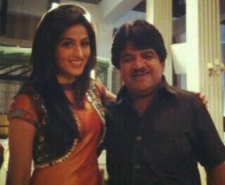 payal and shanky kaka together on the set of #pkdh..!! @monica7886 @Jrmehmood ...!!