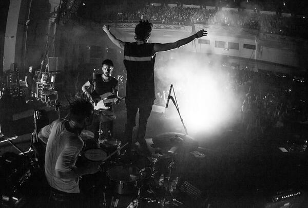 the1975 tweet picture