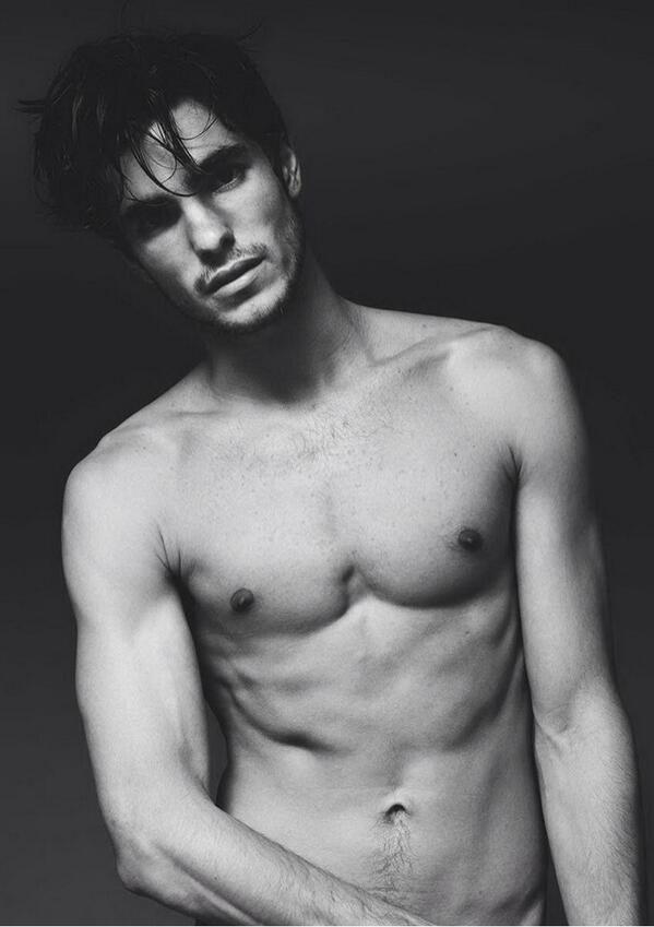 PlayingHopeless's tweet image. 