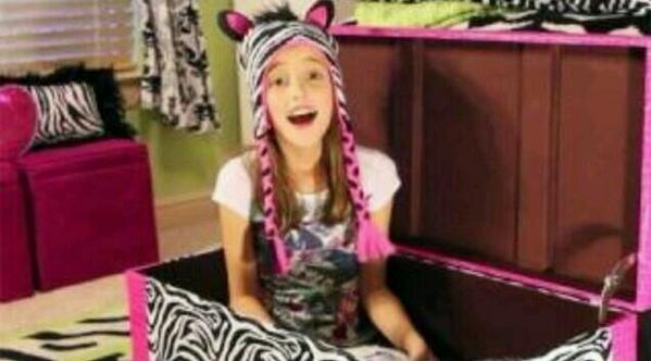 Kaelyn_Fan_SSG's tweet photo. Everyone knows I'm Zebra Obsessed  ♥♥♥♥ http://t.co/Re2foLVwf7