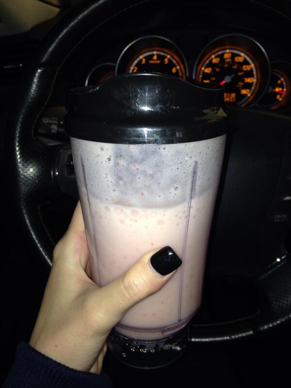 dawn_hendricks's tweet image. Smoothies 4 dayz #miniblender