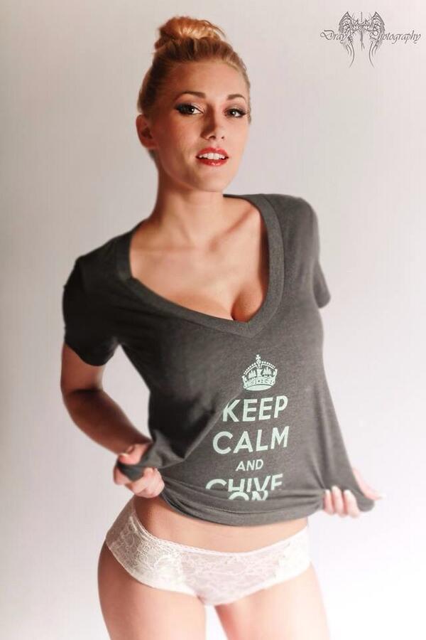 BrittanyPerk's tweet photo. @MaximHotPic @MnChive @ChiveMN @93XRadio #HotPicAtNoon #pink #panties #ChiveNation #KCCO ✌️💋 http://t.co/vEMV7Ha5Lb