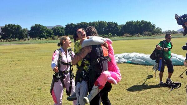 La LOCURA aterrizando!!!! <a href="/sebastianrulli/">Sebastian Rulli</a> <a href="/SachiTamashiro/">Sachi Tamashiro</a> <a href="/fernandacga/">Fernanda Castillo</a> XTreamTeam