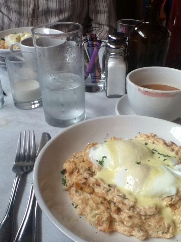 GoGingham's tweet photo. Thanks to @Hashcapades @BrixTavern for a lovely morning! #hashcapades Delish!! http://t.co/BM0BJK6rNg