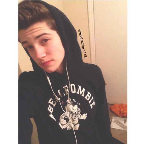 woahitsblake's tweet photo. http://t.co/CWj8nUEnwB
