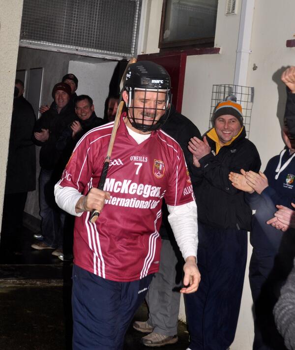 HarrysCdall's tweet photo. Astronaut Chris Hatfield lines out for Ruairi Ogs Cushendall today to try his skills at hurling. http://t.co/KgtRSIoXYD