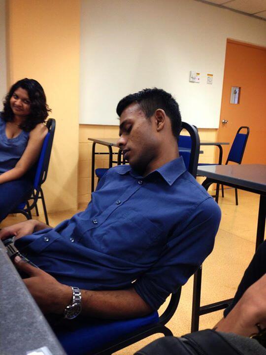 joeledward123's tweet photo. Found a picture of myself sleeping in law class last year on fb! #law #sleeping #deadboring #backofclass. http://t.co/99H1Vg0KBH