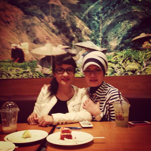 juliaperrez's tweet photo. Asekk striping ..soraya film http://t.co/wH1ZRaDAcj