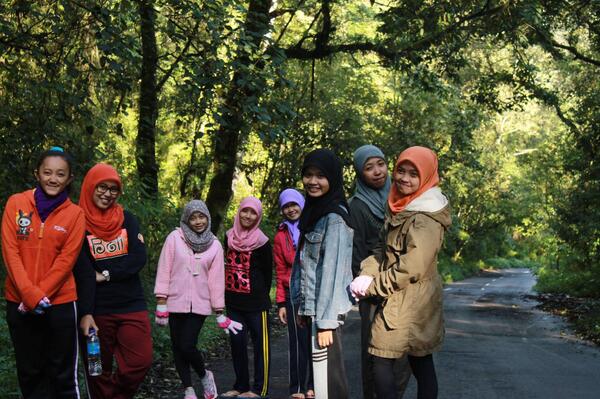 _PP2014_'s tweet photo. #AyasTauBarengBarengDadiPanitiaBBS2013 http://t.co/nhsdPLHPOL