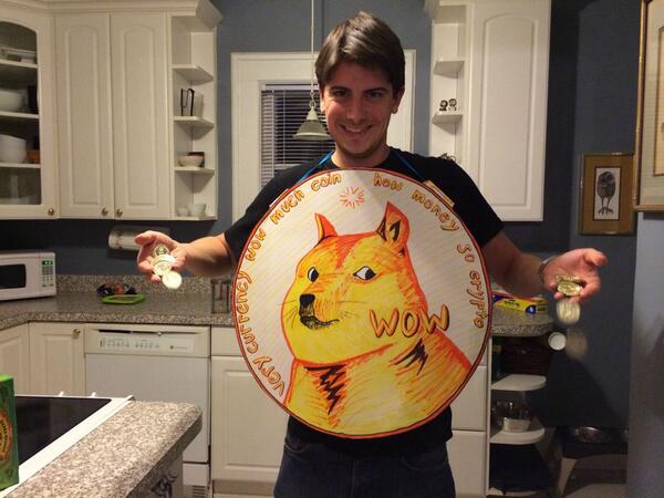 CryptoInPics's tweet photo. Grassroot marketing: Young man prepares for a party to promote dogecoin to his friends. #dogecoin http://t.co/APxtMwCUcM