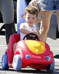 MsEternal's tweet photo. Bad boy Bieber gets arrested for a drag race?.. http://t.co/fVKP8g3mvV