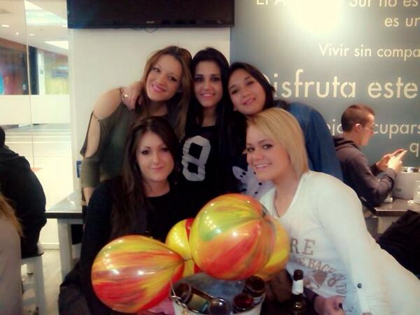 albaorri's tweet photo. Felicidades @Paonlyouu http://t.co/pEBvt8cCbD
