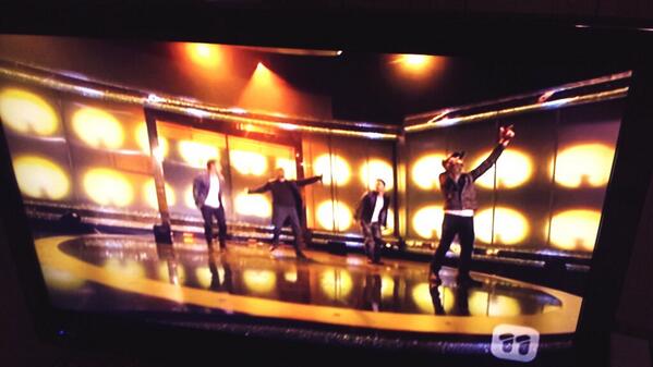 LounaTuna's tweet image. Proof that the inner fangirl never dies. I just squealed &amp;amp; ran to the TV because 5ive was on. #everybodygetup