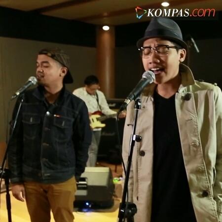 kompascom's tweet photo. [VIDEO] Mendengar "Gerangan Cinta" Soulvibe dalam #StudioAttack http://t.co/vCh8XVTWwt http://t.co/HwXfVEAmXf