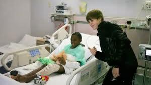 sln_grbz's tweet photo. #TürkBelieberlarATVyiKınıyor bunu neden görmedin ATV!!!!!!!!! http://t.co/OVFONPIHio
