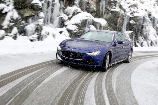 Maserati_HQ's tweet photo. Maserati Ghibli takes on the snowy roads of the Alps around Cervinia.
Gallery: http://t.co/ayyDHTeODq #MaseratiGhibli http://t.co/QkXIRzCZPC