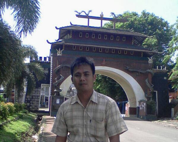 KApriandi tweet picture