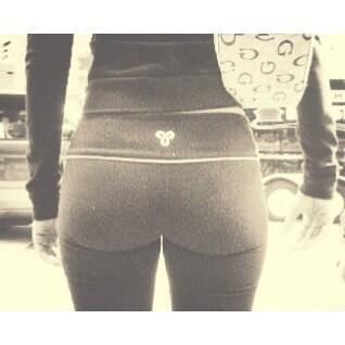 anorexia101's tweet photo. omg 👌her ass tho>> http://t.co/psXYFY4TpV