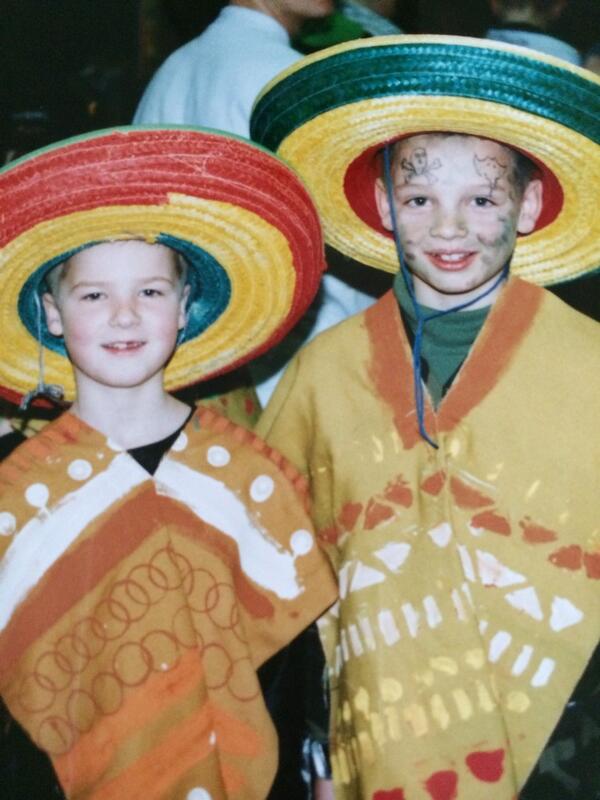 DaveTreuren's tweet photo. Mexicano @Markluijben http://t.co/ZdGv4RuXlY