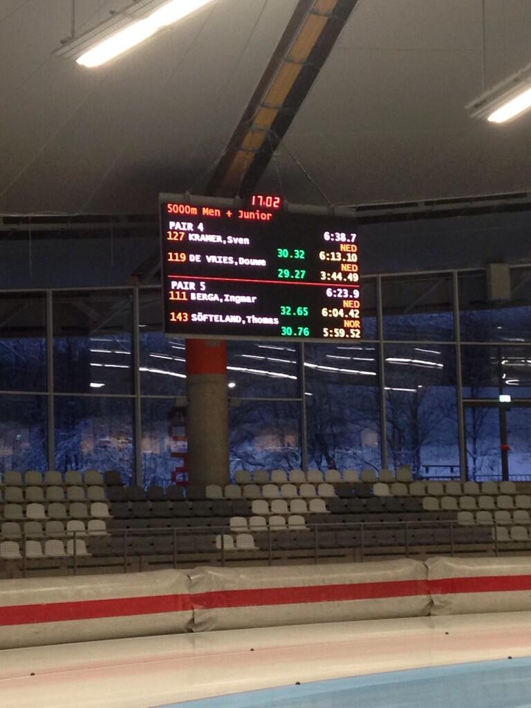 Be1lzMDIEAAj4s_.jpg:large